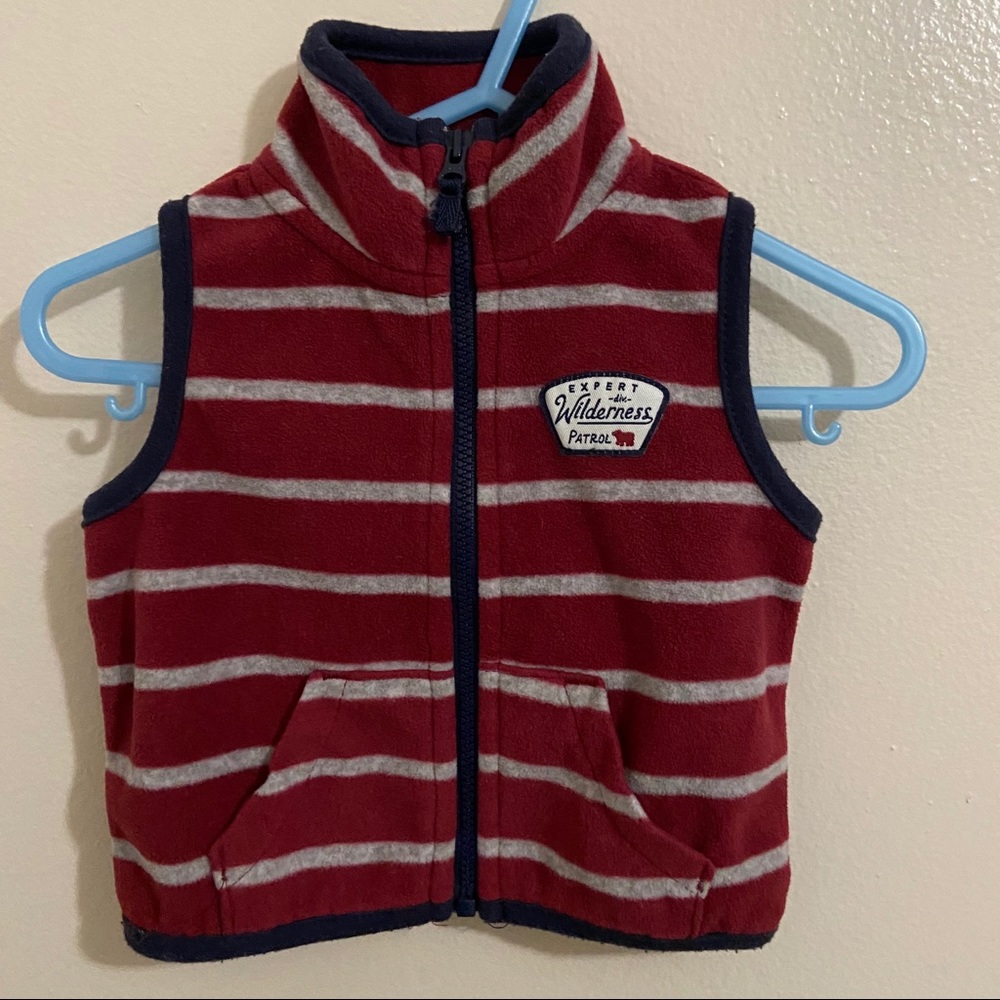 Carter’s Baby Boy Red Striped  Vest Size:3M